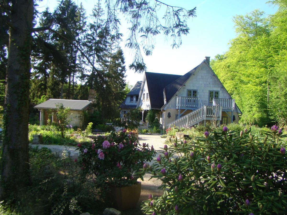 Le Jardin De Saint Jean Bed & Breakfast Екстериор снимка