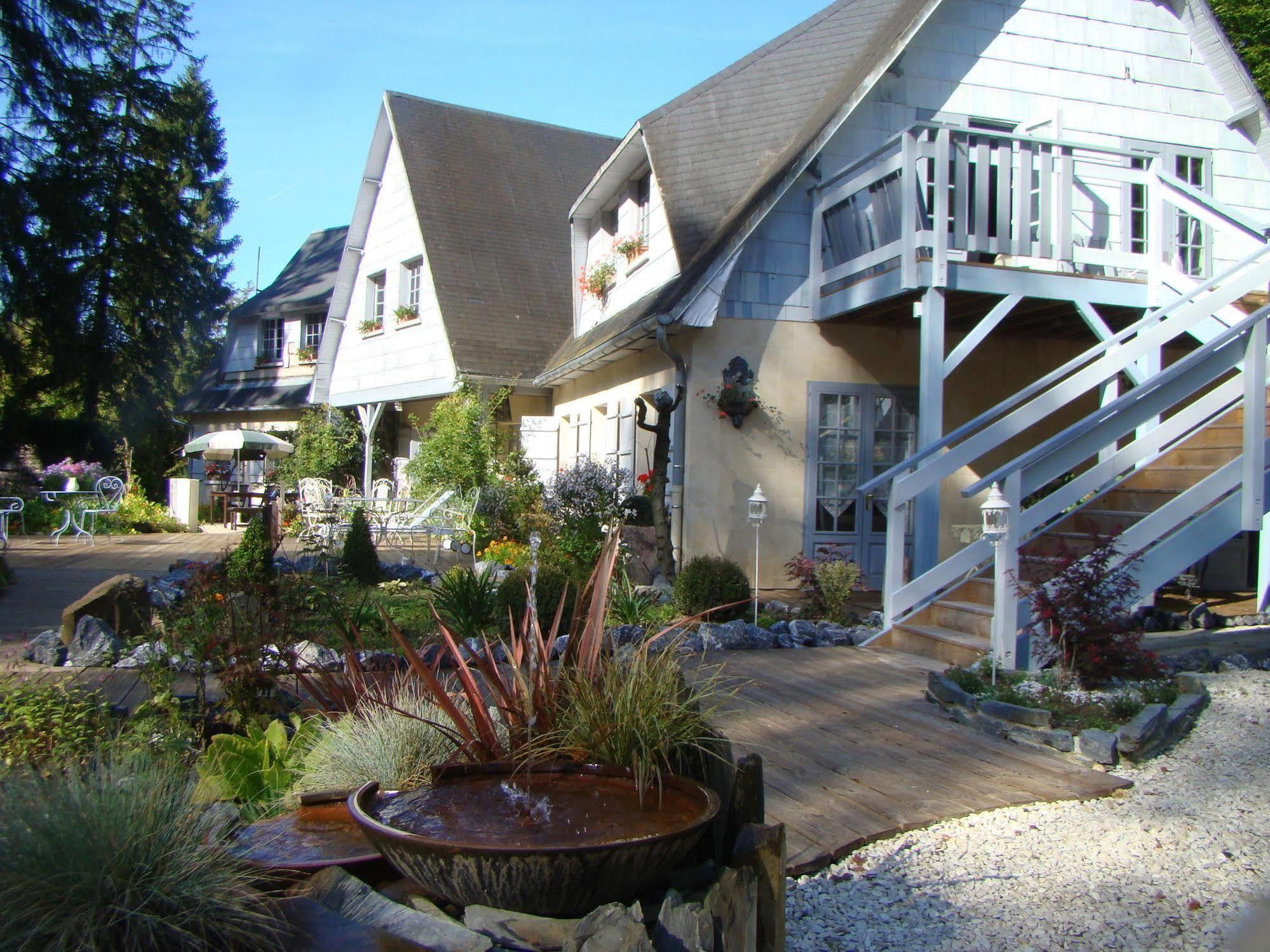 Le Jardin De Saint Jean Bed & Breakfast Екстериор снимка